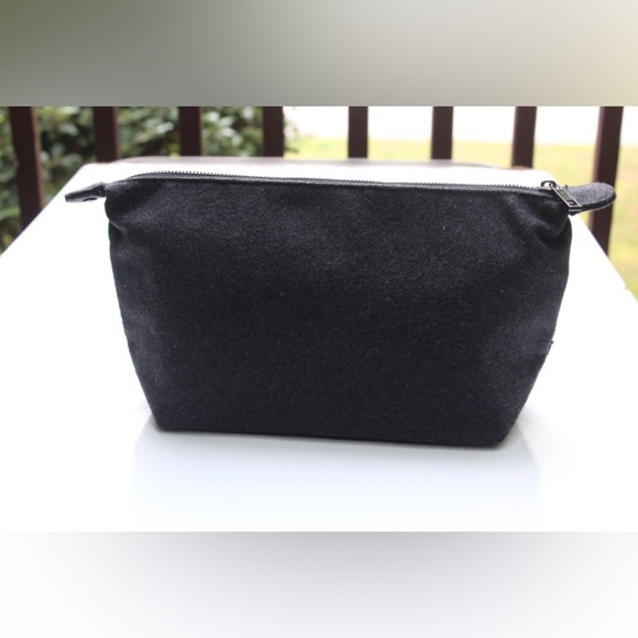 Montblanc parfums toiletries bag - Picture 2 of 8